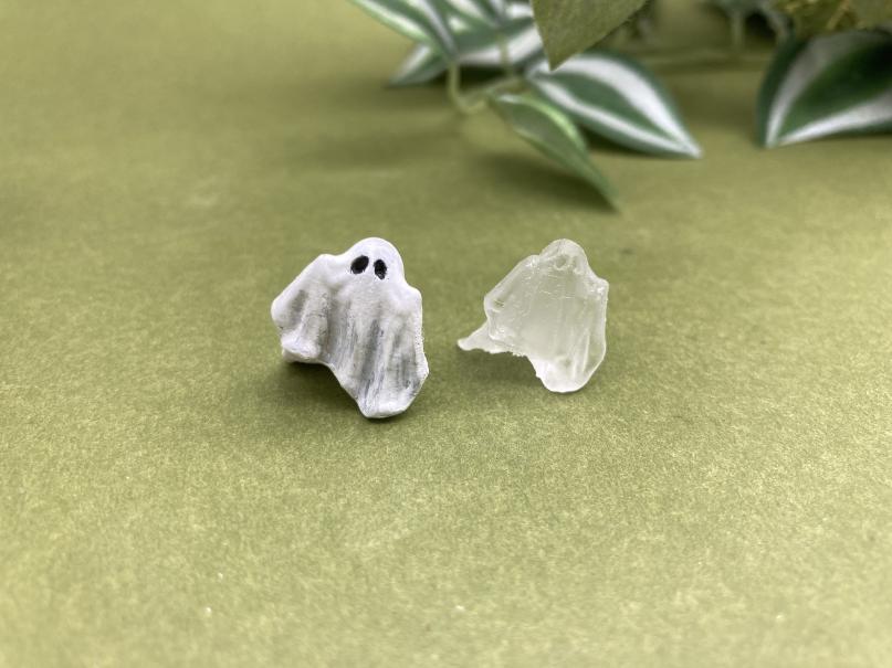 Paintable Ghost Dice Inclusions