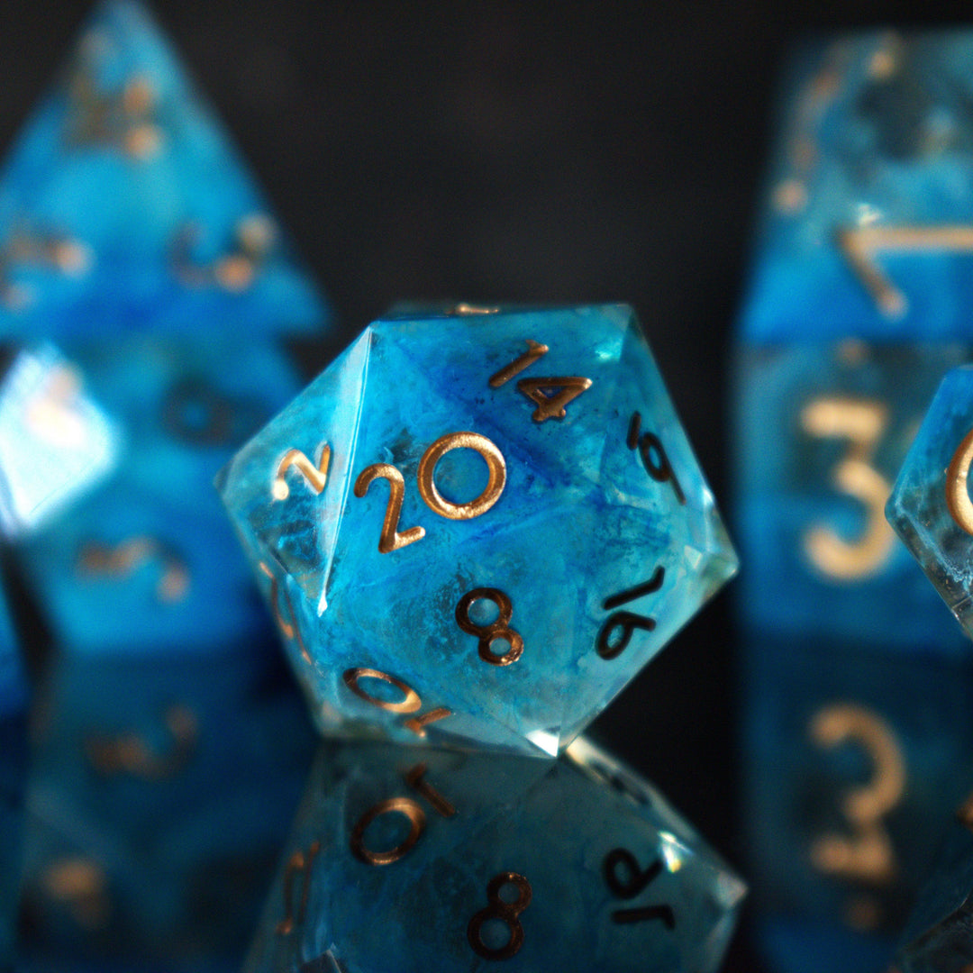 Shape of Water Sharp-Edged Resin Dice Set