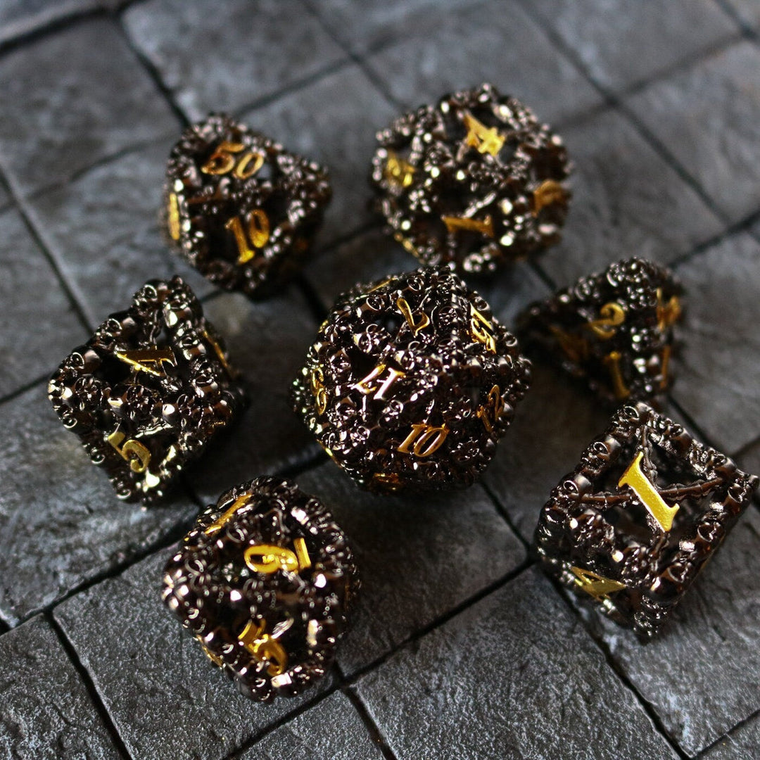 Skulls Hollow Metal Dice Set Black/Gold Tabletop Gaming