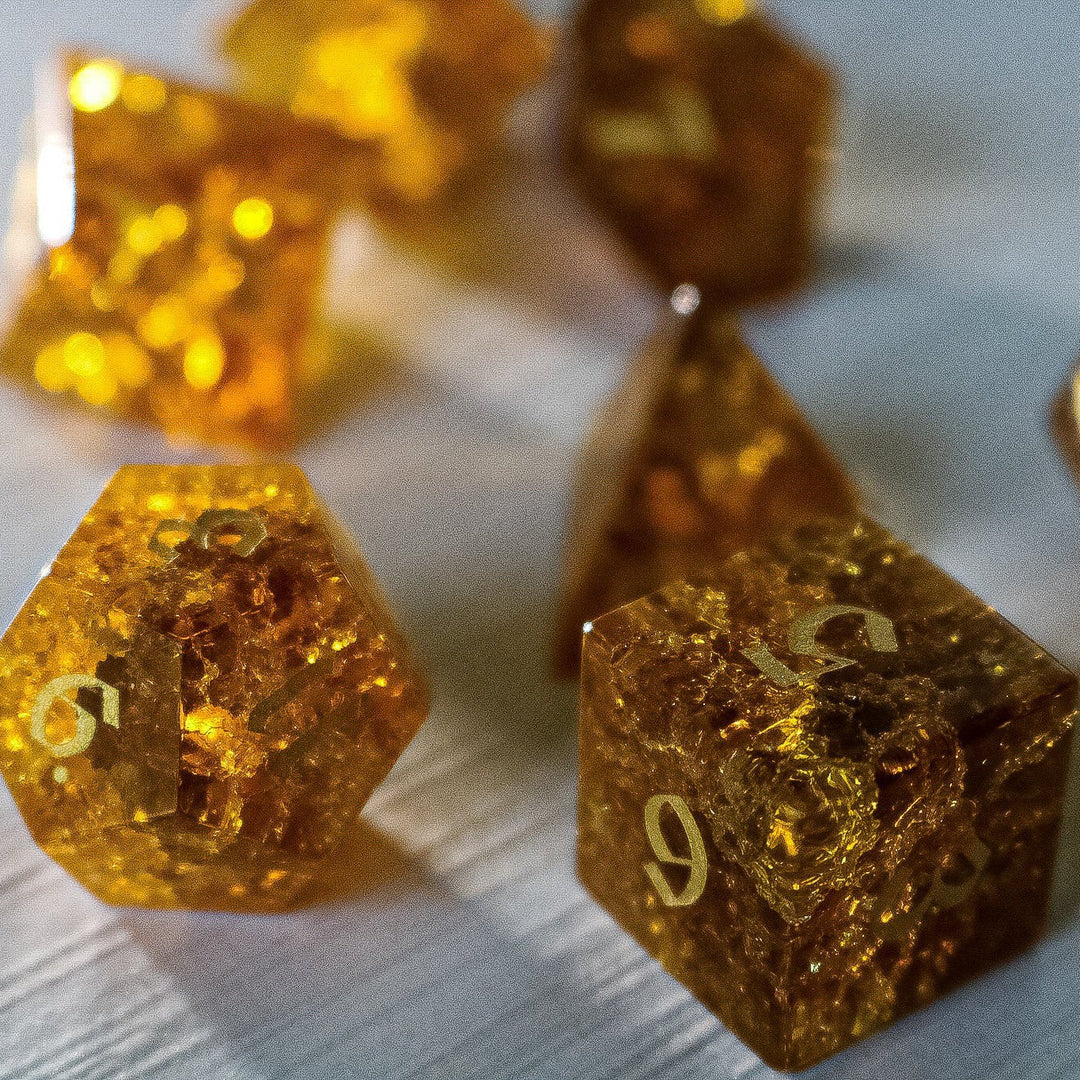 Gold Honey Lightning Glass Cracked Glass (And Box) Polyhedral Dice DND Set